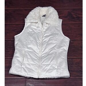 CHICOS White Quilted Faux Fur Lined Winter Vest with Pockets Size Small